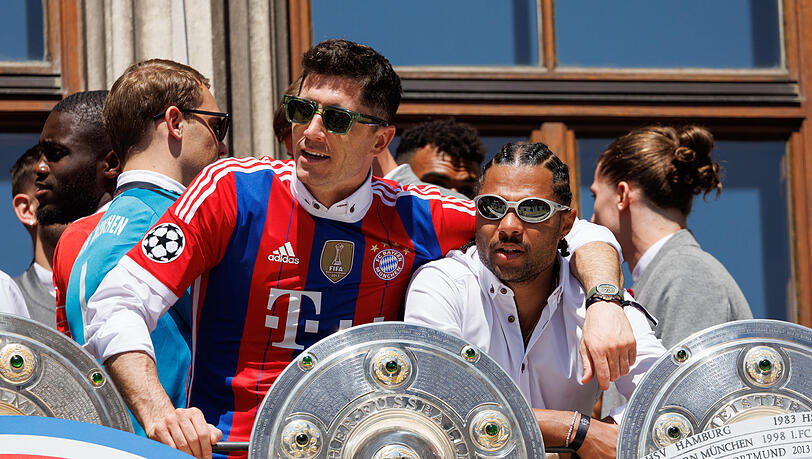 Zukunft ungewiss: Serge Gnabry und Robert Lewandowski (l.).