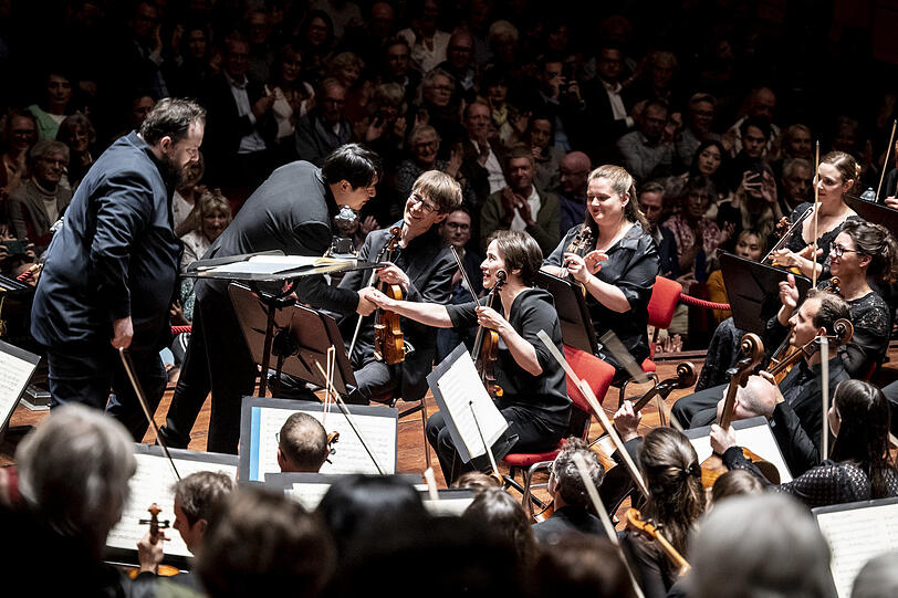 Andris Nelsons, Lang Lang und das Mahler Chamber Orchestra am Beginn ihrer Europatournee im Amsterdamer Concertgebouw.