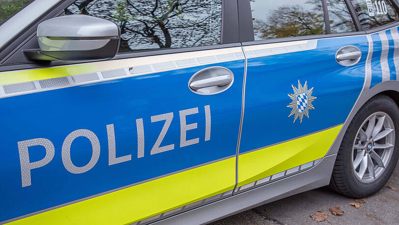 Die Polizei konnte den schlafenden Einbrecher festnehmen. Doch er bekam "lediglich" eine Anzeige, statt zwei.