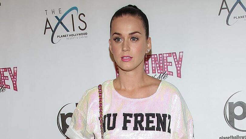 Katy Perry ist jetzt um mehr als fünf Millionen Dollar reicher Katy Perry ist jetzt um mehr als fünf Millionen Dollar reicher