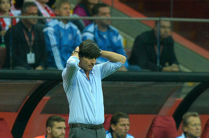 Angefressen, aber von seinem Weg überzeugt: Bundestrainer Joachim Löw.