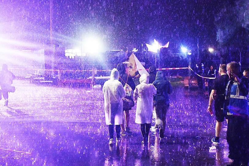 Großflächige Verwüstung und Verletzte beim Echelon-Festival. Die Bilder.