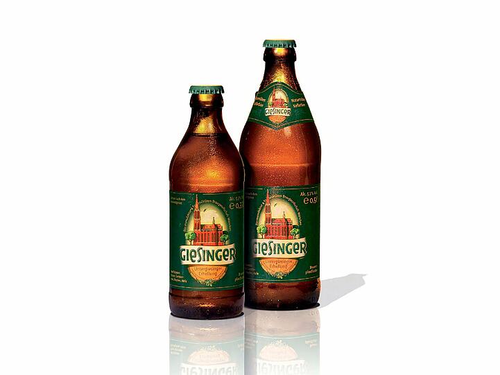 Giesinger Bräu gibt's jetzt neben den 0,5-Flaschen auch in den neuen 0,33L-Flaschen.