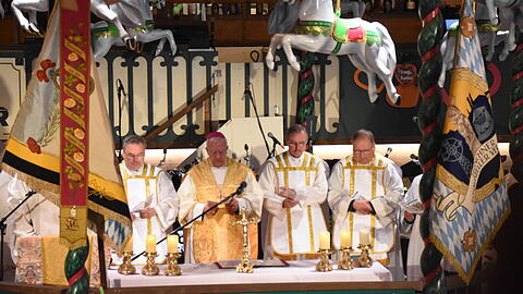 Am Donnerstagvormittag fand im Marstall-Zelt ein &ouml;kumenischer Gottesdienst statt.