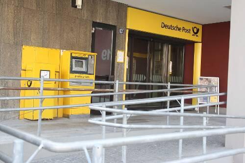 Die Geschäftstelle in der Welser Straße: Bald hat die Post keine eigene Filiale im Stadtteil Schoppershof mehr.