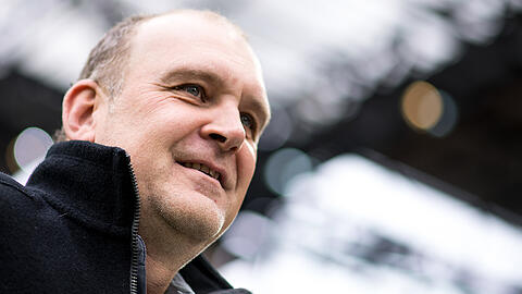Jörg Schmadtke hatte bis zum vergangenen Herbst als Geschäftsführer Sport in Köln gearbeitet. Nur wenige Monate nach der Qualifikation für die Europa League lösten der Verein und der Funktionär der Vertrag auf, nachdem es zum Saisonstart neun Spiele lang keinen Sieg gegeben hatte.