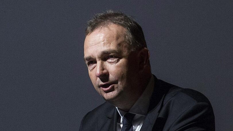 Karl Habsburg war von 1996 bis 1999 ÖVP-Abgeordneter des Europäischen Parlaments.