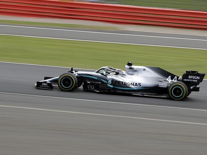 Hamilton verwies seinen Teamkollegen Valtteri Bottas auf den zweiten Platz.