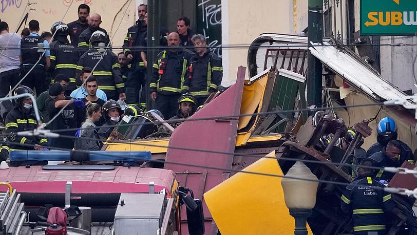 Sirenen heulten nach dem Unfall pausenlos.
