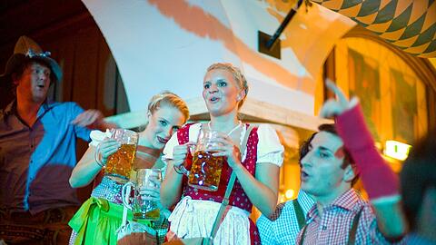 Das "Wiesn-Zelt am Stiglmaierplatz": Die besten Bilder.