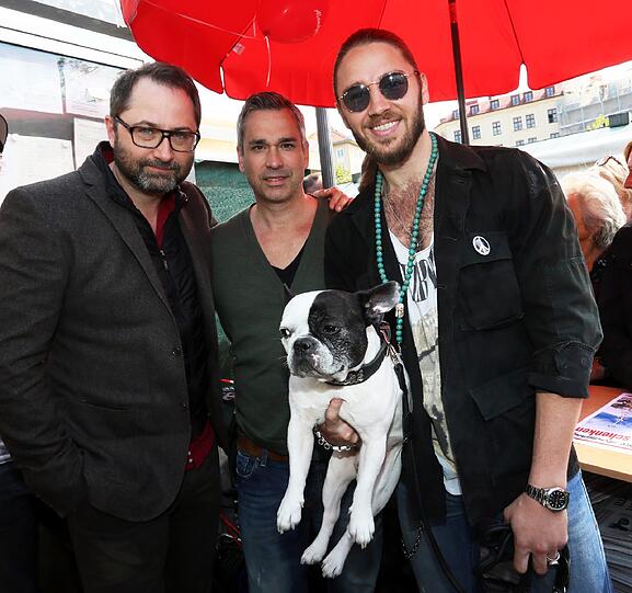 Moderator Alex Onken, Schauspieler Manou Lubowski und Sänger Gil Ofarim (v.li.).