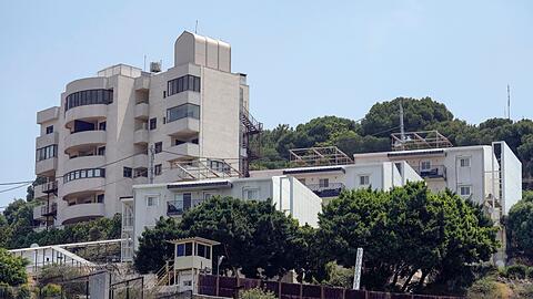 Inmitten der Spannungen zwischen Washington und Teheran hat das US-Au&szlig;enministerium einen Teil seines Botschaftspersonals in Beirut zur Ausreise aus dem Libanon aufgefordert.