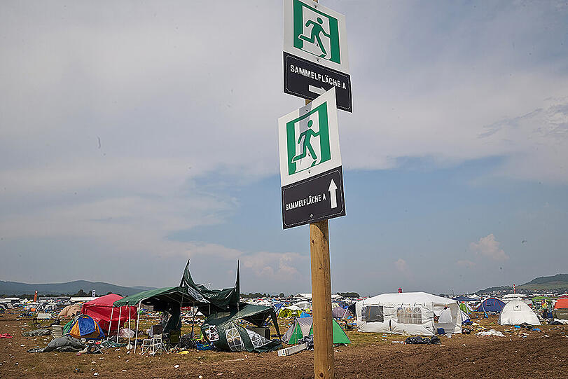 Aufräumen nach dem Sturm - die Bilder von und nach der Abreise der Besucher von Rock am Ring 2016.