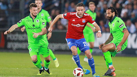 Vize-Kapitän bei Haching: Dominik Stahl (Mi.).
