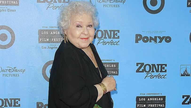 Estelle Harris ist mit 93 Jahren verstorben.