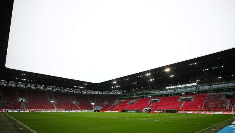 Innenansicht vom leeren Stadion vor dem Spiel. Foto: Michael Dalder/Reuters-Pool/dpa Innenansicht vom leeren Stadion vor dem Spiel. Foto: Michael Dalder/Reuters-Pool/dpa