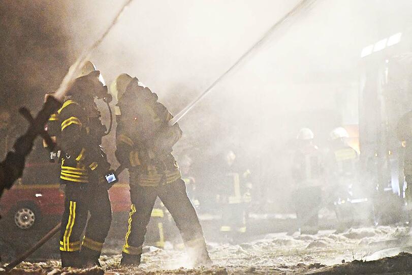 Am Mittwoch kam es in einem Bauernhof nahe Dorfen zu einem Großbrand.