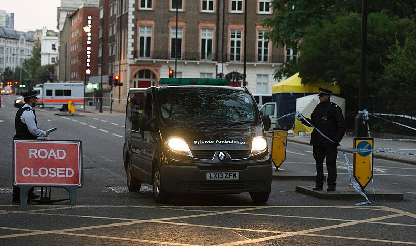 Am Russell Square nahe dem Britischen Museum stach ein 19-Jähriger mit einem Messer auf sechs Menschen ein. Eine Frau überlebte den Angriff nicht.