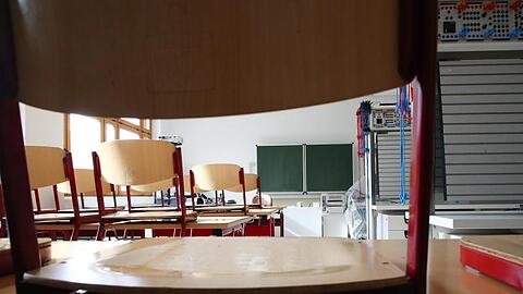 Ein Schultag geht zu Ende. Doch bisher blieben die Schulen in der zweiten Corona-Welle offen.