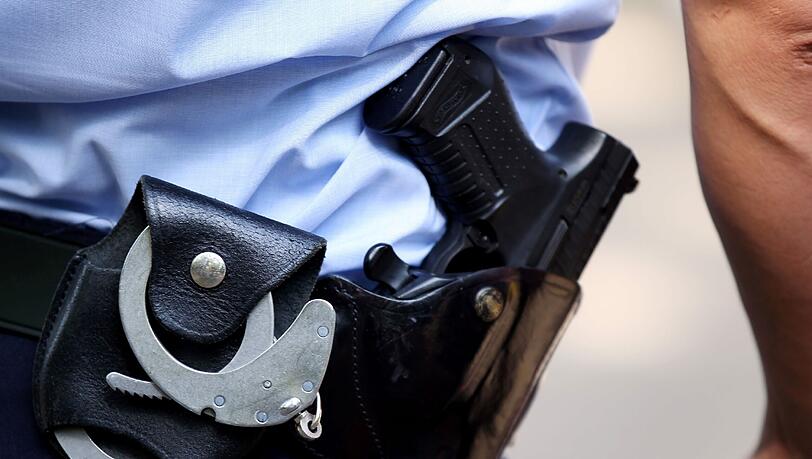 Polizei in Nordrhein-Westfalen. Bei Mönchengladbach hatten sich Räuber bei ibrer Tat selbst gefilmt. Foto: Friso Gentsch Polizei in Nordrhein-Westfalen. Bei Mönchengladbach hatten sich Räuber bei ibrer Tat selbst gefilmt. Foto: Friso Gentsch