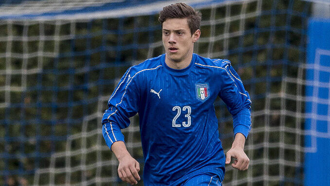 Gabriele Corbo: Auch die Serie-A-Klubs Juventus Turin und Inter Mailand sind an einer Verpflichtung des italienischen U18-Nationalspielers interessiert. Gabriele Corbo: Auch die Serie-A-Klubs Juventus Turin und Inter Mailand sind an einer Verpflichtung des italienischen U18-Nationalspielers interessiert.
