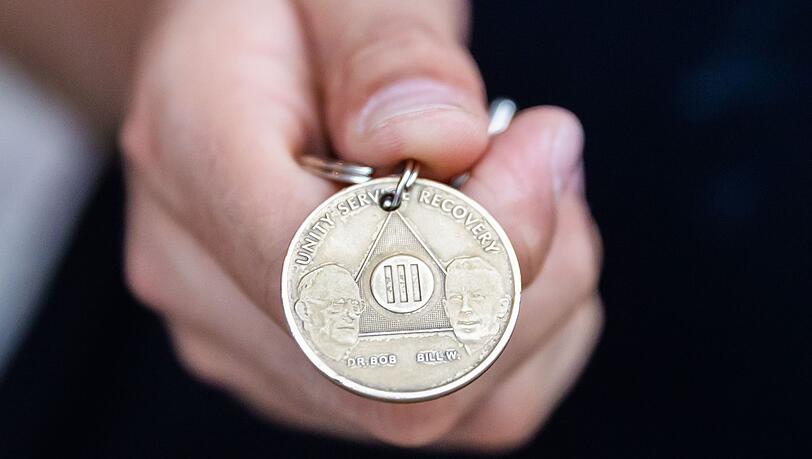 Ein Chip der Anonymen Alkoholiker.