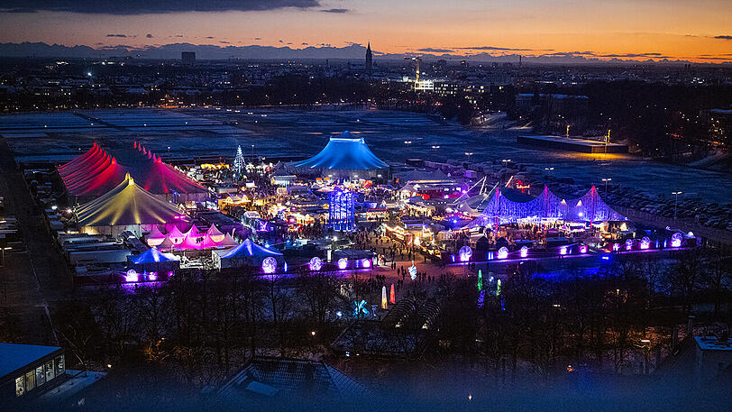 Weihnachtliches Lichtermeer auf der Theresienwiese.