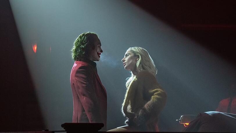 Das neue Albtraumpaar Gothams: Joaquin Phoenix als Joker und Lady Gaga als Harley Quinn.