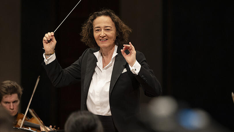 Die Dirigentin Natalie Stutzmann im Herkulessaal. Im Winter bringt sie Gounods „Faust“ im Nationaltheater heraus.