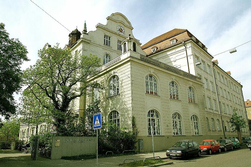 Die schöne Grundschule in Ramersdorf