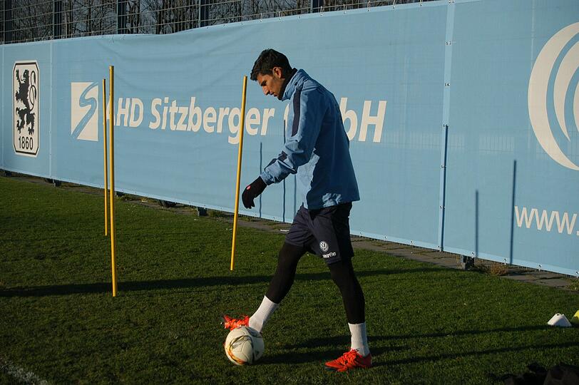 Die Löwen übten bei der Trainingseinheit am Dienstagnachmittag vor allem das Kombinationsspiel.