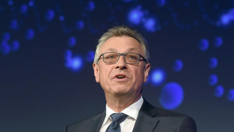Siegfried Schneider, Präsident der Bayerischen Landeszentrale für neue Medien, bei einer Veranstaltung. Foto: Felix Hörhager/Archivbild Siegfried Schneider, Präsident der Bayerischen Landeszentrale für neue Medien, bei einer Veranstaltung. Foto: Felix Hörhager/Archivbild