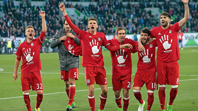 Doch zu ausgelassen wird die Meisterfeier für den FC Bayern am 31. Spieltag nicht. Noch vor Mitternacht geht es zurück nach München.