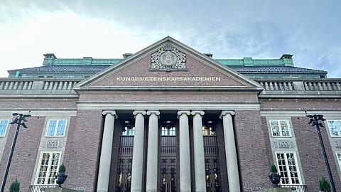 In der Königlich-Schwedischen Akademie der Wissenschaften sind die letzten Nobelpreisträger des Jahres verkündet worden. (Archivbild)