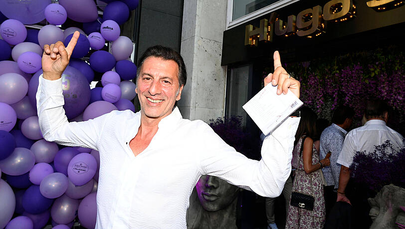 Ugo Crocamo hat mit seinem "H'ugo's" ein wahres Erfolgskonzept gelandet. Beliebt sind die L&auml;den des Star-Gastronoms nicht nur bei der M&uuml;nchner High Society, sondern auch bei zahlreichen Bayern-Kickern.