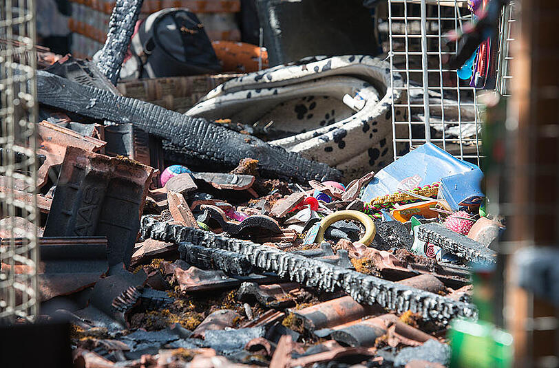 Völlig zerstört: Mindestens 300.000 Euro Schaden verursachten die beiden Buben, die den Brand in dem Geschäft vorsätzlich legten.