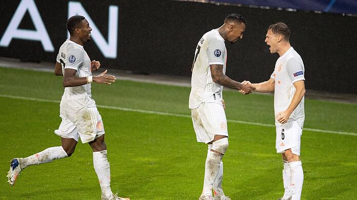 "Ich gratuliere zum Torerfolg!" Kimmich (r.) und Boateng.