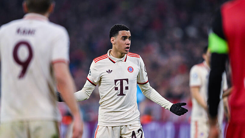 Hier trägt Jamal Musiala noch das alte Champions-League-Trikot, im August soll das Neue vorgestellt werden.