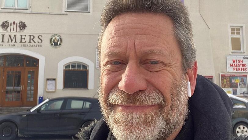 Schnell noch ein Selfie vor einem seiner Kinos: Thomas Wilhelm. Schnell noch ein Selfie vor einem seiner Kinos: Thomas Wilhelm.