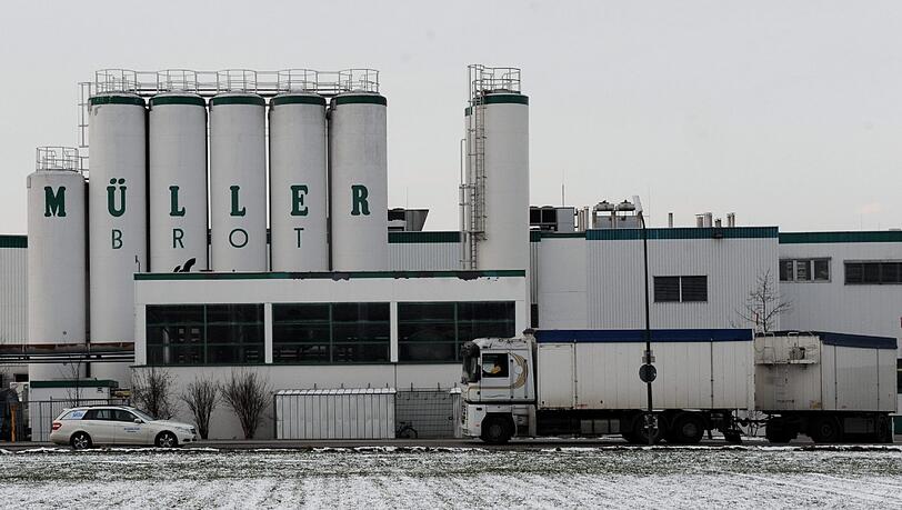 Die Müller-Brot-Bäckerei in Neufahrn. Sie darf wegen großer Hygiene-Mängel weiterhin nicht produzieren. Die Müller-Brot-Bäckerei in Neufahrn. Sie darf wegen großer Hygiene-Mängel weiterhin nicht produzieren.