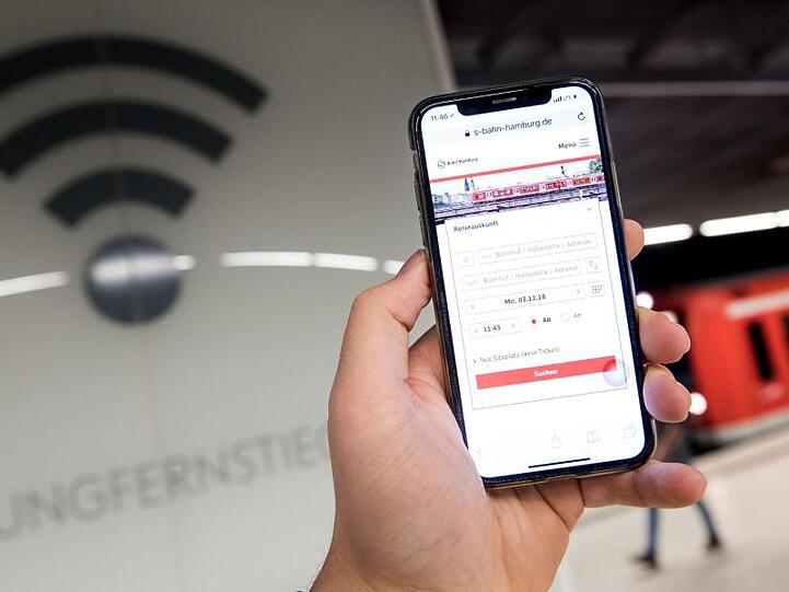 "Die flächendeckende Ausstattung mit kostenlosem WLAN sollte heutzutage eigentlich eine Selbstverständlichkeit sein", sagt Dirk Flege, Geschäftsführer des Schienenlobby-Verbands.