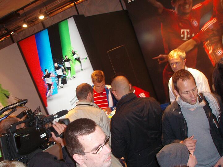 David Alaba und Holger Badstuber machen bei einem Videodreh München unsicher.