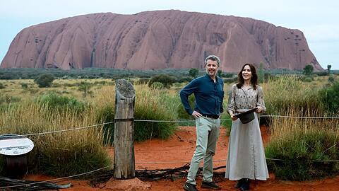 Mary und Frederik am Uluru.