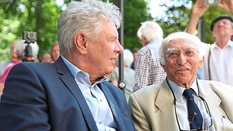 OB Dieter Reiter im Gespräch mit Uri Siegel. OB Dieter Reiter im Gespräch mit Uri Siegel.