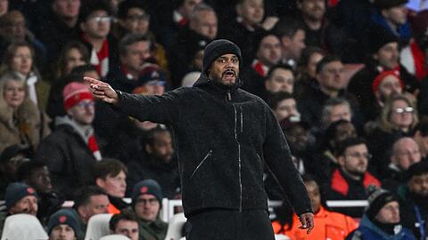 Vincent Kompany sah eine erste Halbzeit ohne klar spielbestimmendes Team.