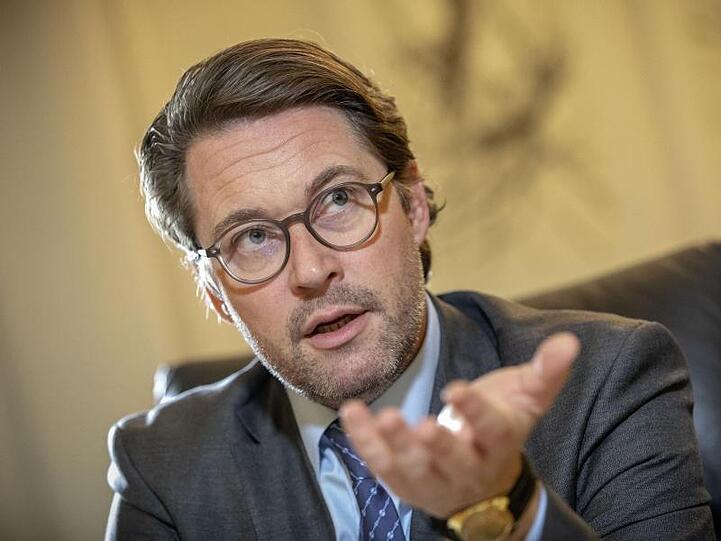Bundesminister Andreas Scheuer während eines Interviews mit der dpa.