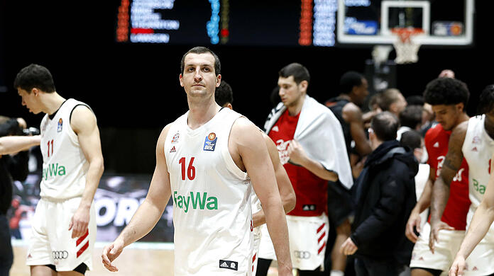Bedient: FCBB-Star Paul Zipser nach der Niederlage gegen Chemnitz.