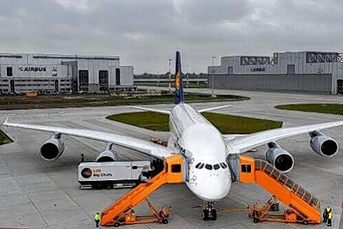 Gestern wurde in Frankfurt der erste A 380 der Lufthansa in Dienst gestellt.