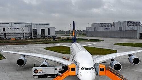 Gestern wurde in Frankfurt der erste A 380 der Lufthansa in Dienst gestellt. Gestern wurde in Frankfurt der erste A 380 der Lufthansa in Dienst gestellt.