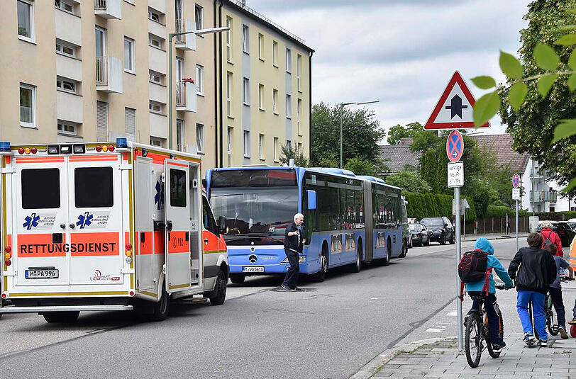 Der Busfahrer konnte den Zusammenstoß mit dem Mädchen gerade noch verhindern.